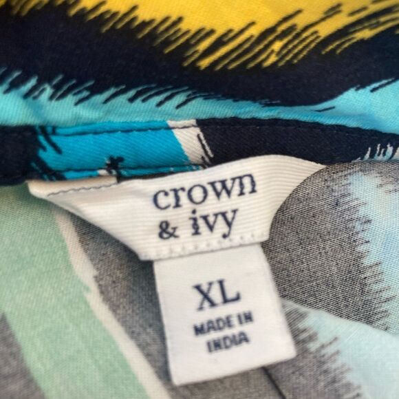 Crown& Ivy BNWT Navy Ikat w/ ruffle neckline sleeveless blouse - Picture 8 of 11